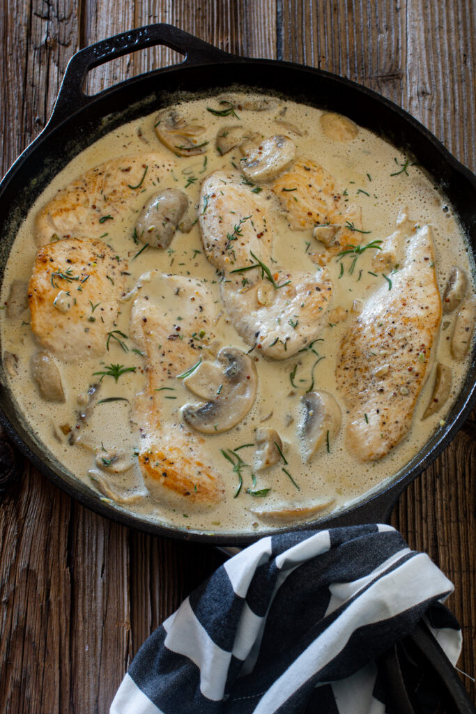 Cremiges Champignon-Huhn aus der Pfanne - LieberBacken