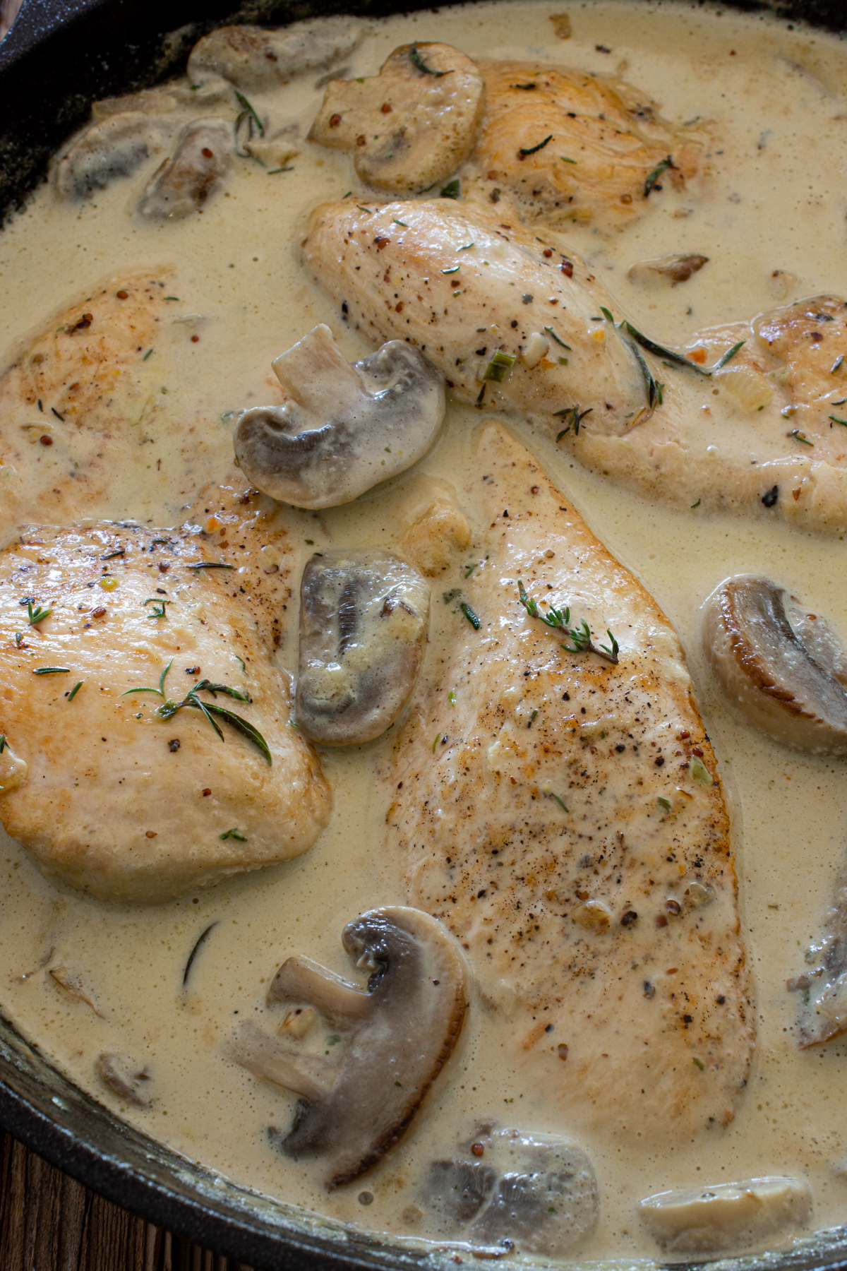 Champignon-Huhn aus der Pfanne