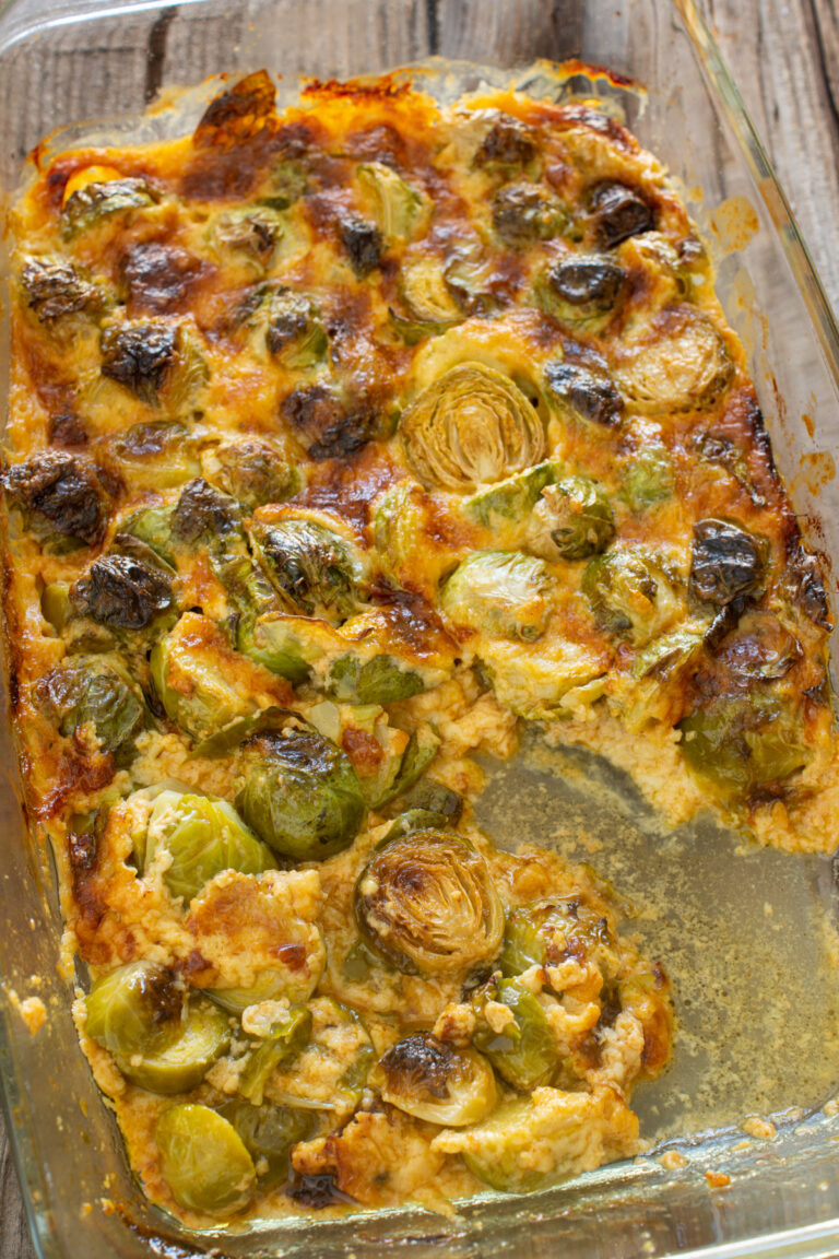 Cremiger Rosenkohl-Auflauf mit Käse - LieberBacken