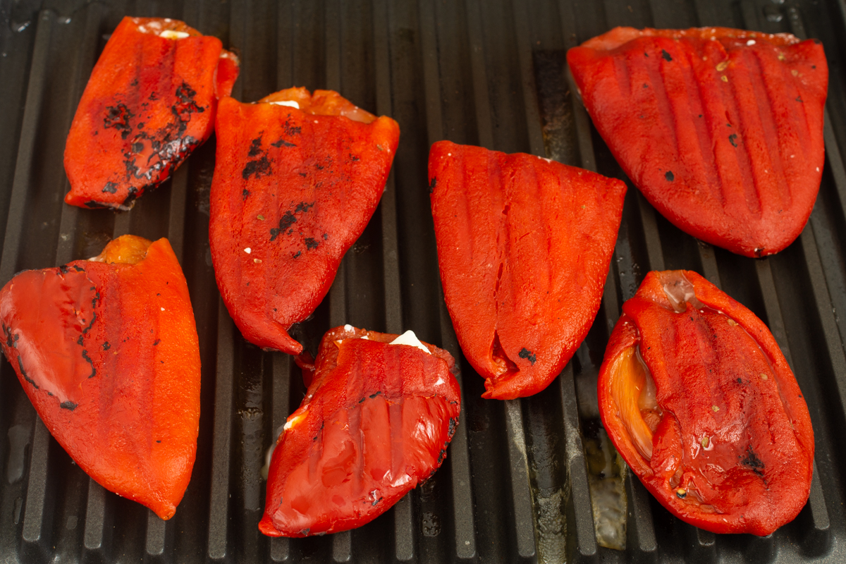 Grillpaprika mit Feta vom Kontaktgrill