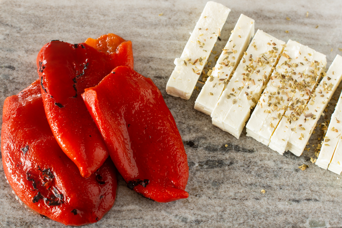 Antipasti selber machen | Röstpaprika gefüllt mit Feta | Rezept für den Kontaktgrill