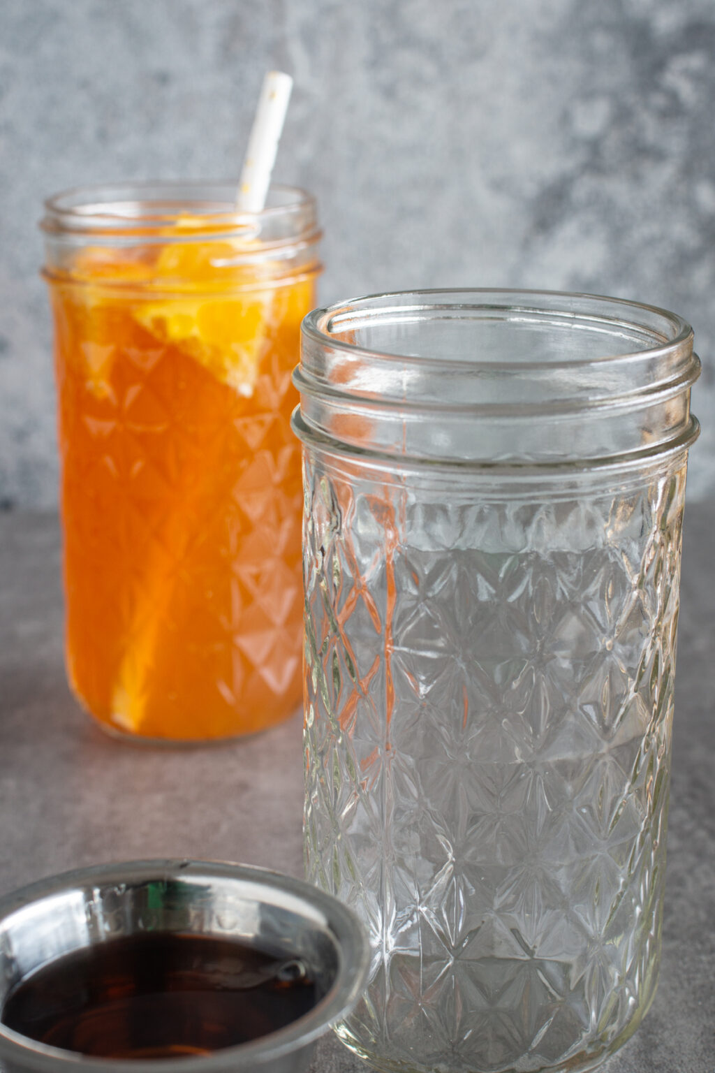 Weihnachtlicher Cocktail mit Orangenlikör - LieberBacken