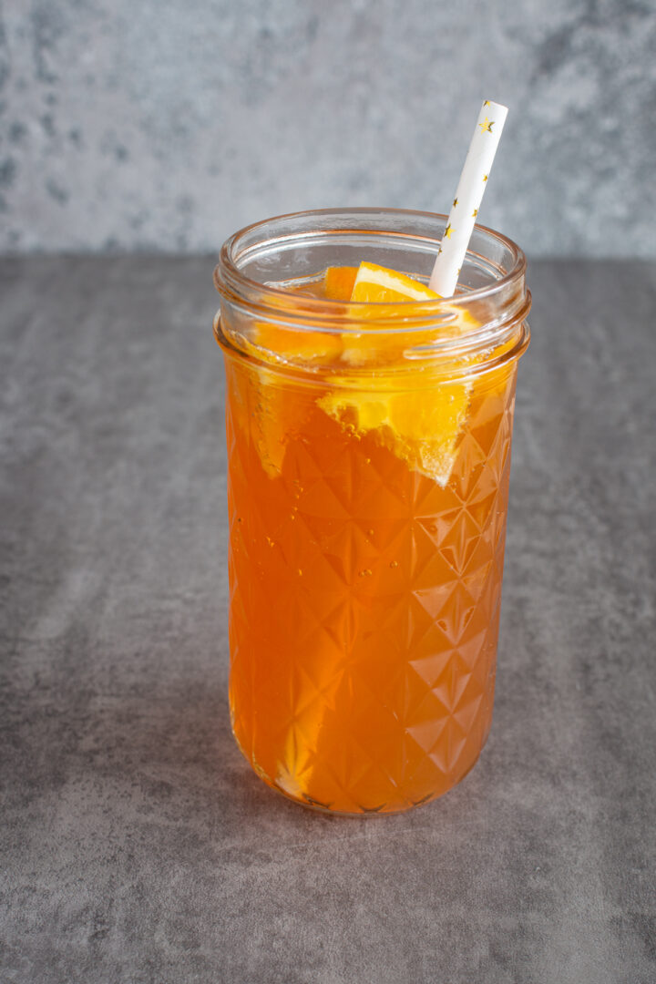 Weihnachtlicher Cocktail mit Orangenlikör - LieberBacken Weihnachtlicher Cocktail mit Orangenlikör - LieberBacken