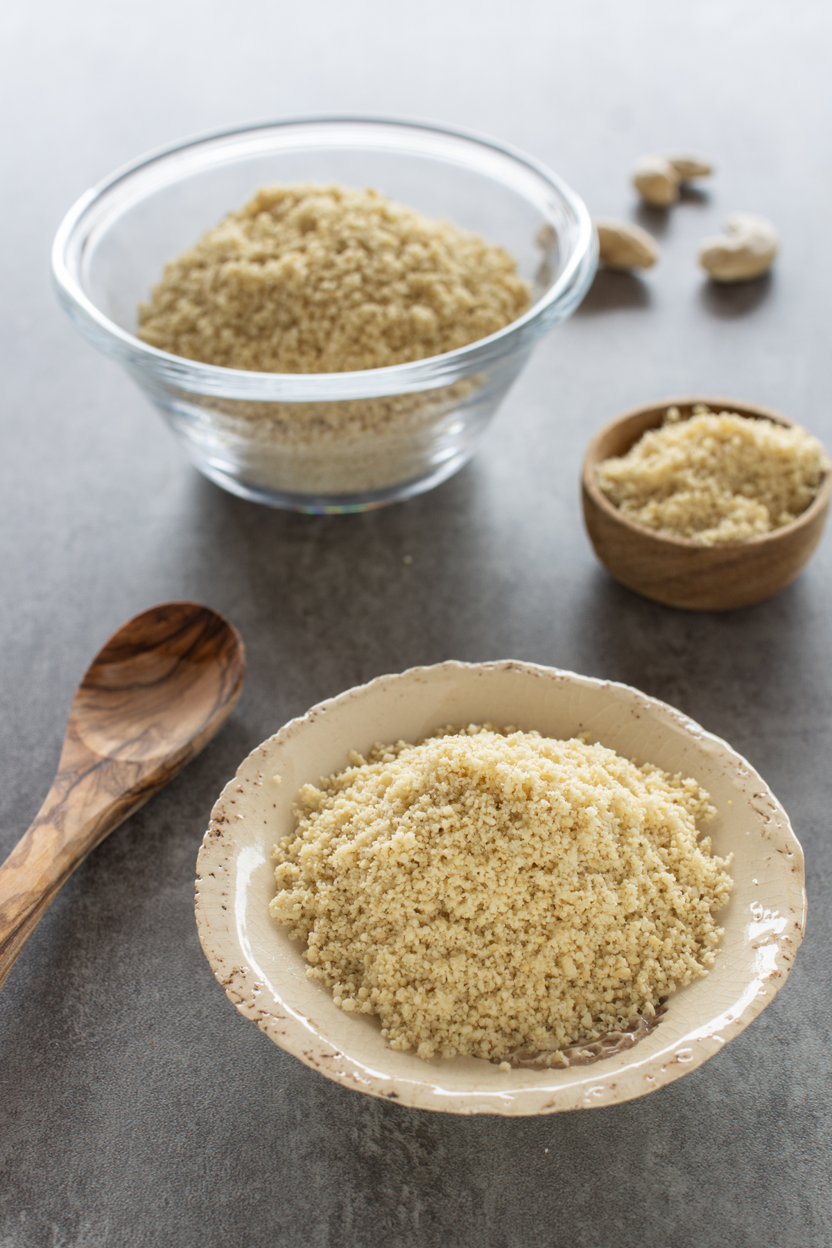 Einfaches Rezept für veganen Parmesan