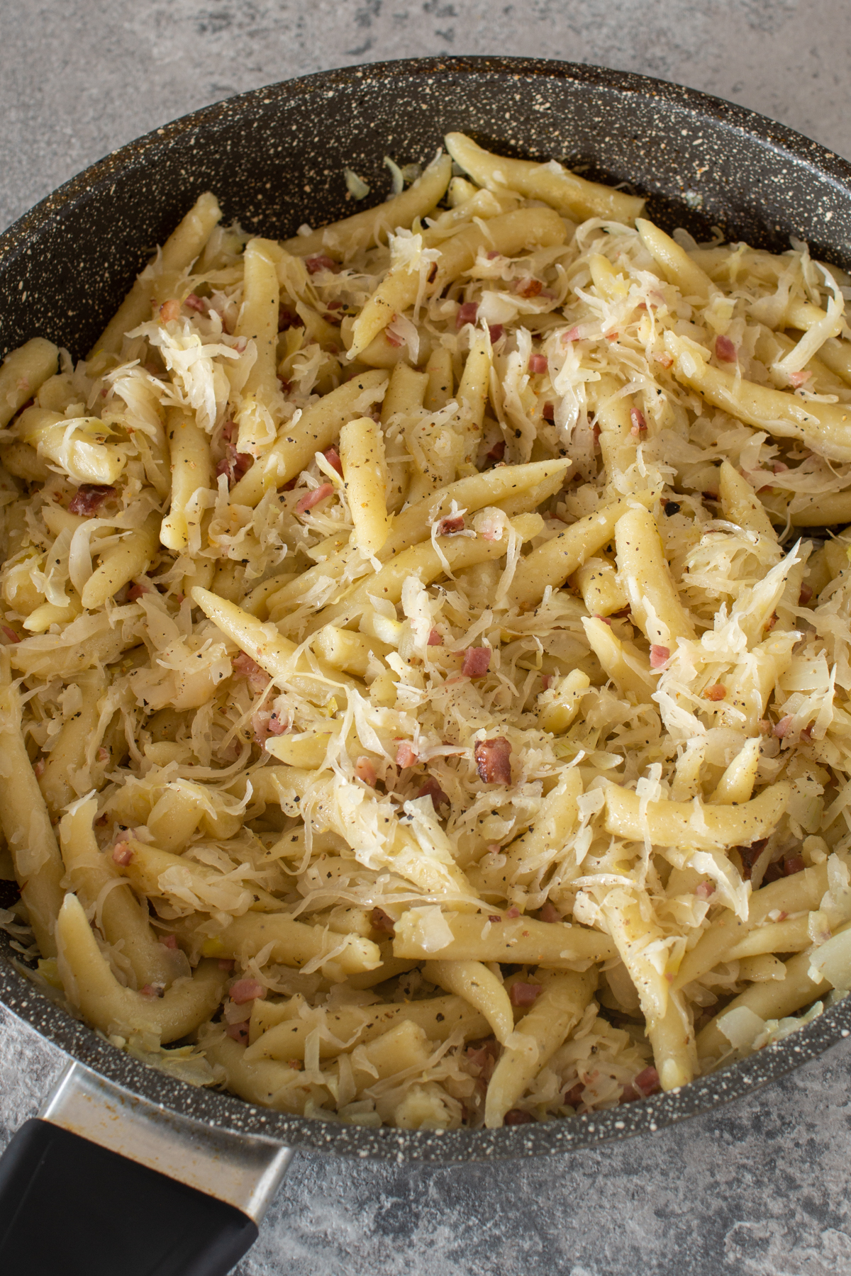 Schnelles Pfannengericht - Schupfnudeln mit Sauerkraut