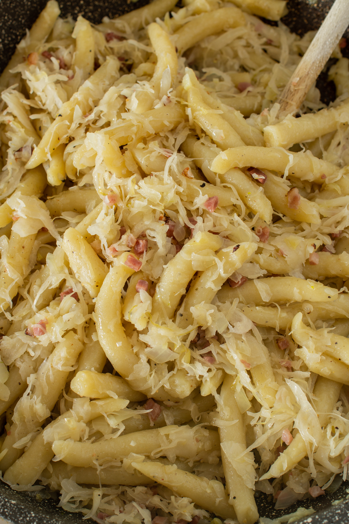 Schupfnudeln mit Sauerkraut und Speck