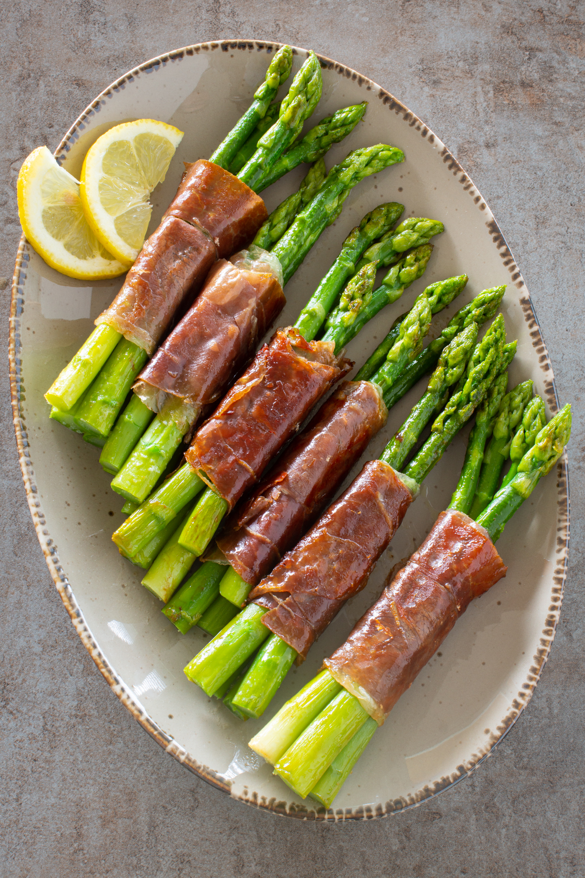 Spargel im Speckmantel - Schnelles 20 Minuten Rezept