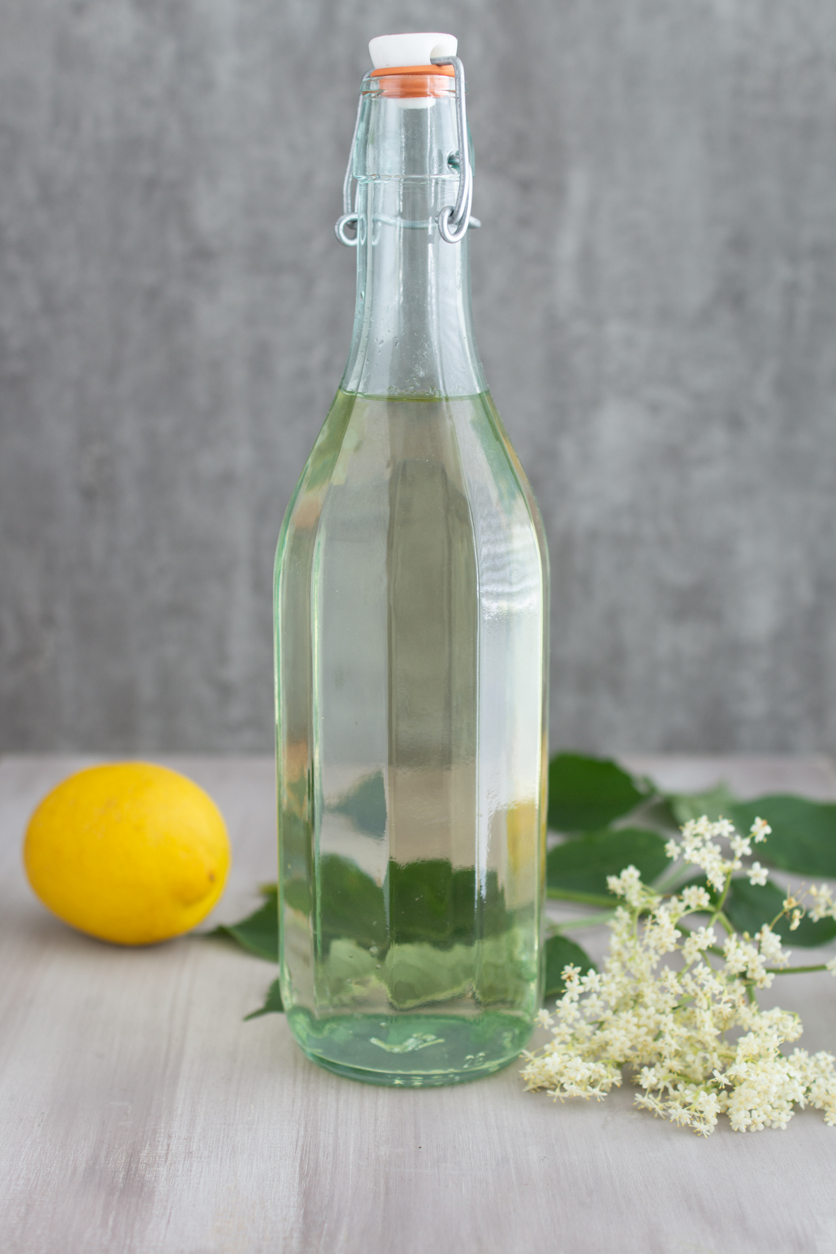 Holundersirup selber machen | Einfaches Rezept