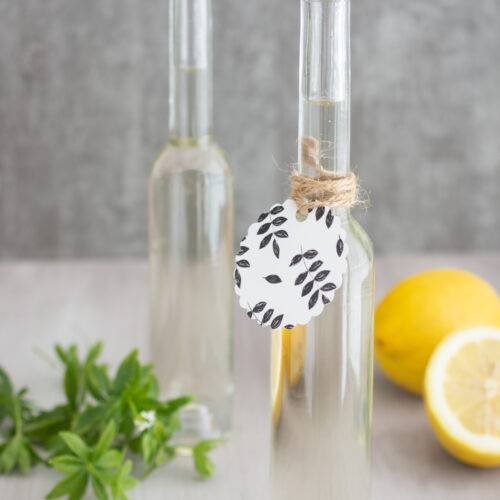 Waldmeister-Sirup selber machen - LieberBacken Waldmeister-Sirup selber machen - LieberBacken