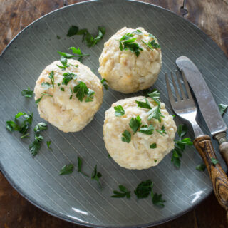 Semmelknödel machen - Einfaches Grundrezept