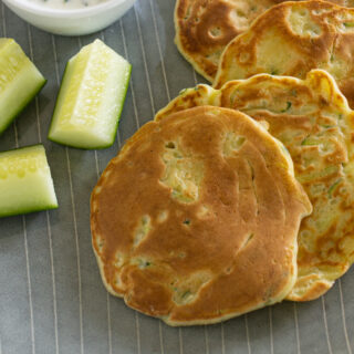 Zucchinibrot-Puffer