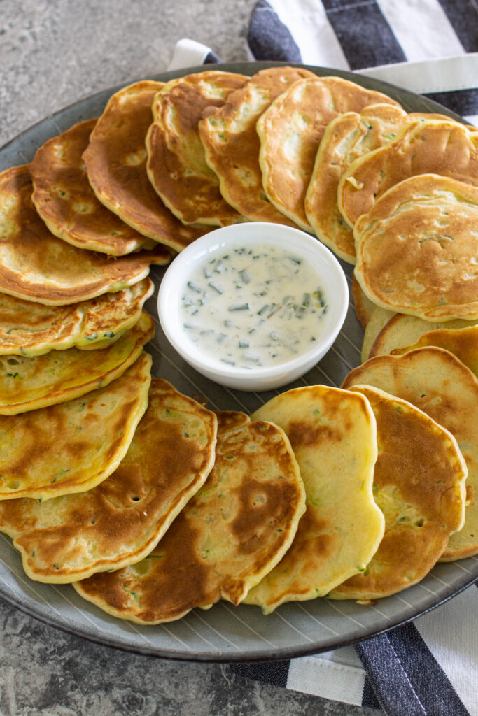 Blinis mit Zucchini | Herzhaftes Rezept