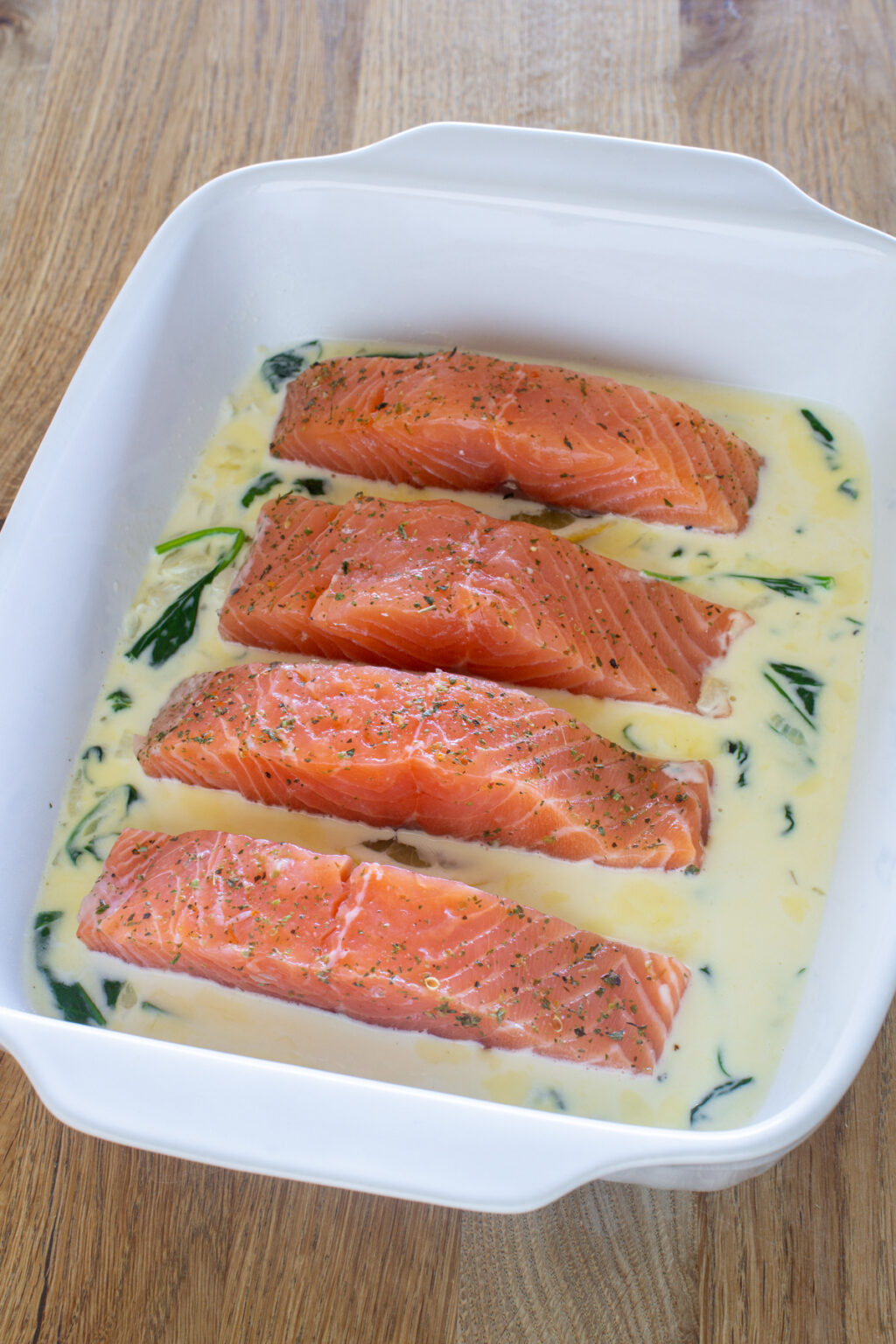 Ofenlachs mit cremigem Spinat - LieberBacken