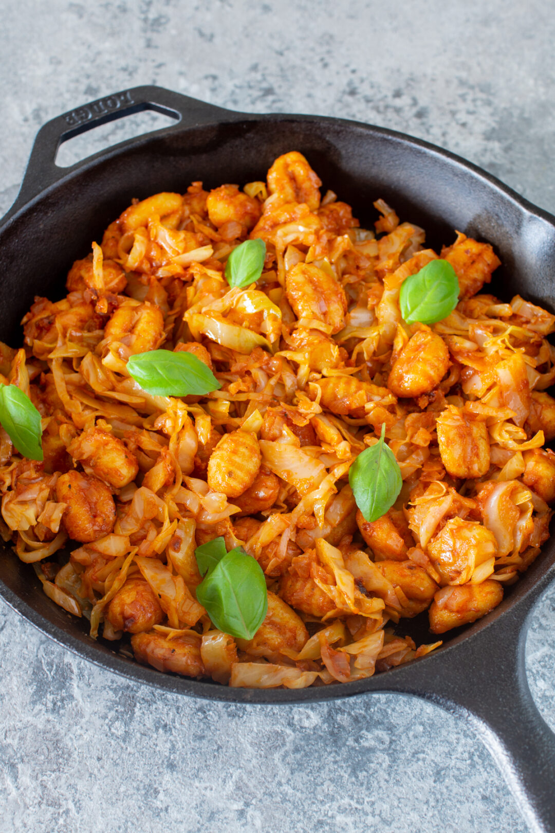 Gnocchi-Pfanne mit Kraut und Speck - LieberBacken