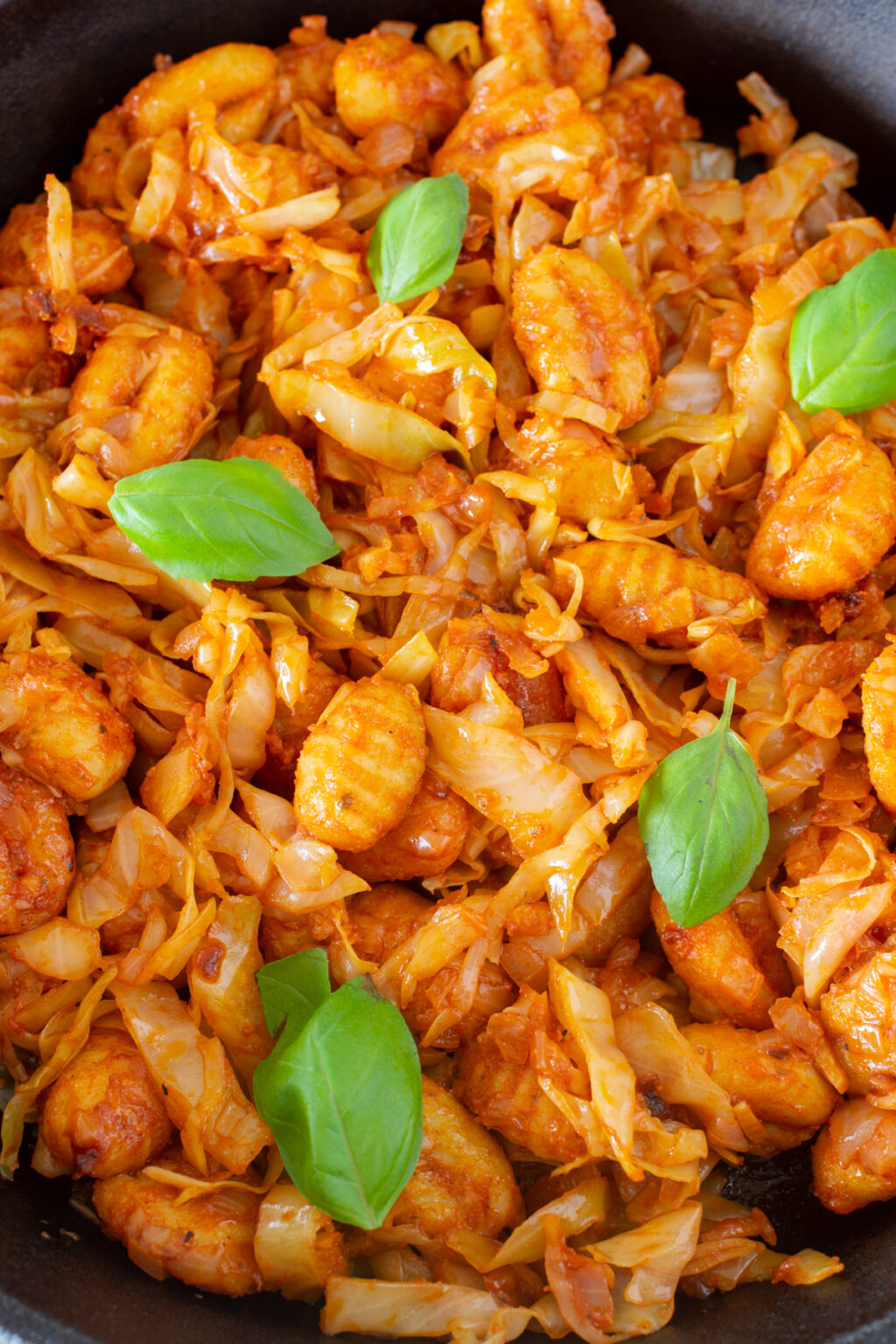 Gnocchi-Pfanne mit Kraut und Speck - LieberBacken