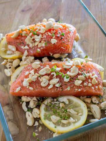 Ofengericht: Lachs mit Cashews