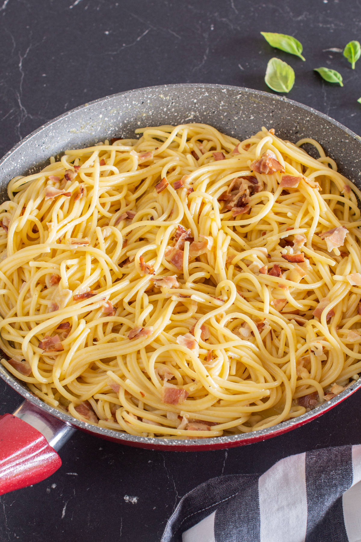 Spaghetti Carbonara | Einfaches Rezept ohne Sahne