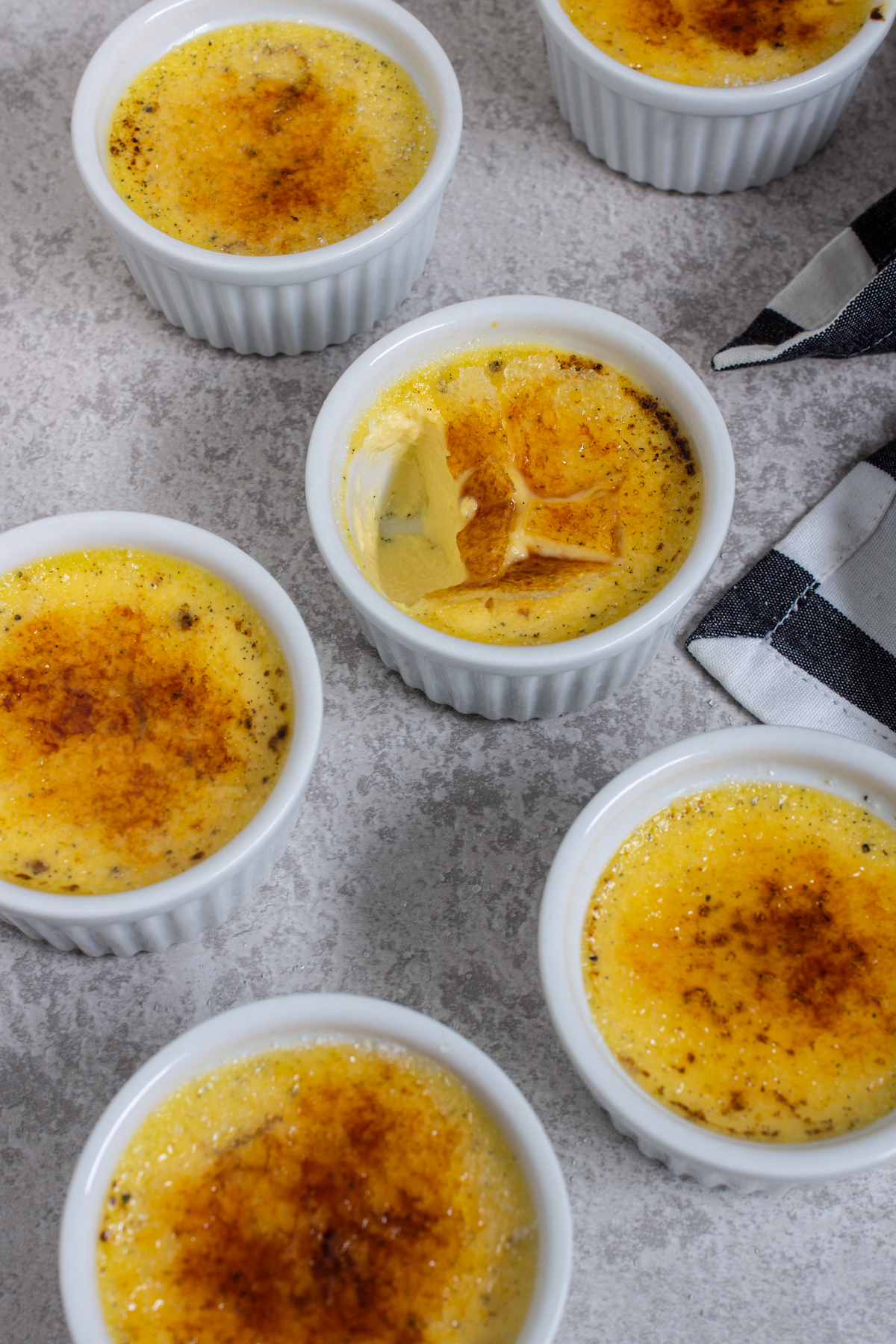 Einfaches Rezept und Anleitung für Crème brûlée