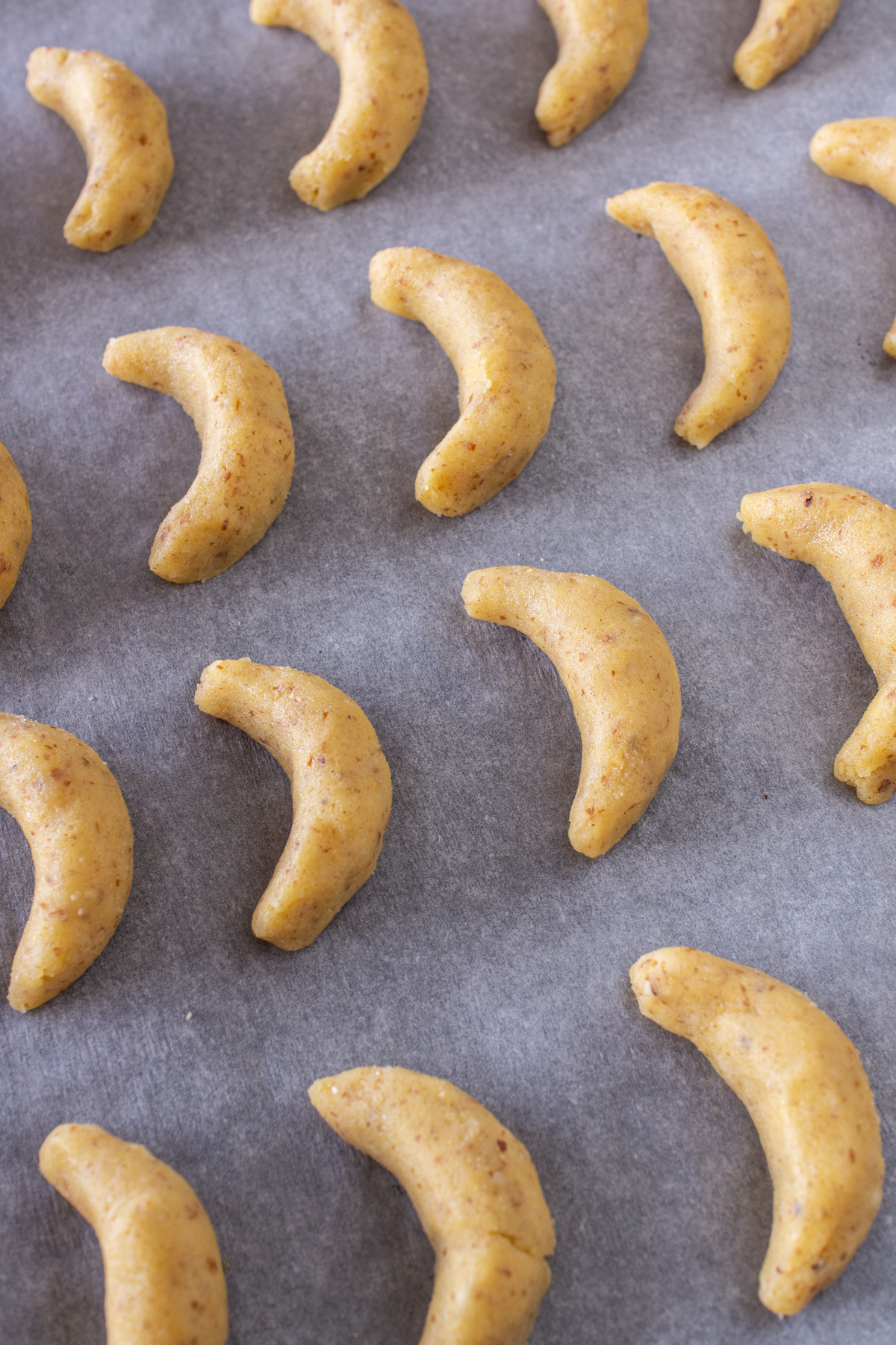 Mandelmonde | Einfaches Rezept für Mondkekse mit Mandeln