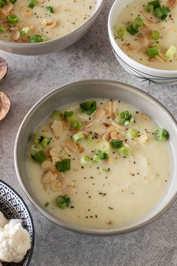 Blumenkohl-Cremesuppe mit Kartoffeln - LieberBacken