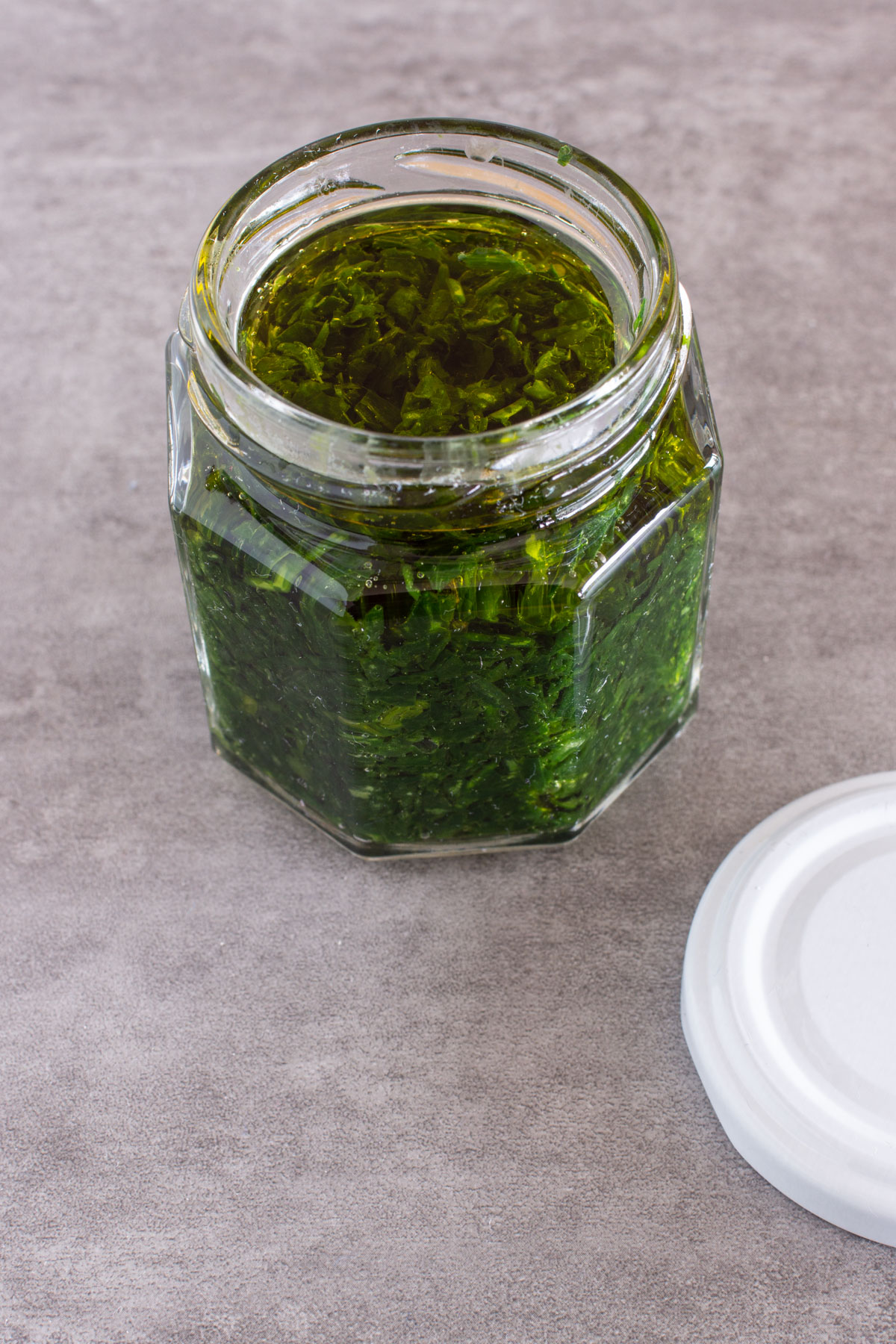 Bärlauchpaste im Glas