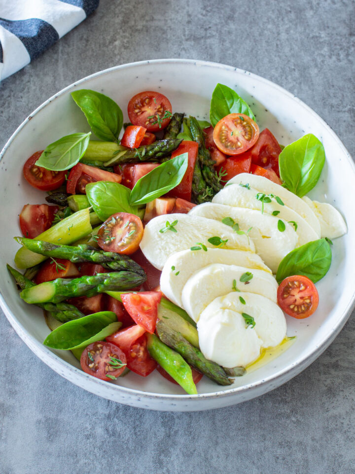 Griechischer Ebly-Salat | 20-Minuten Gericht - LieberBacken